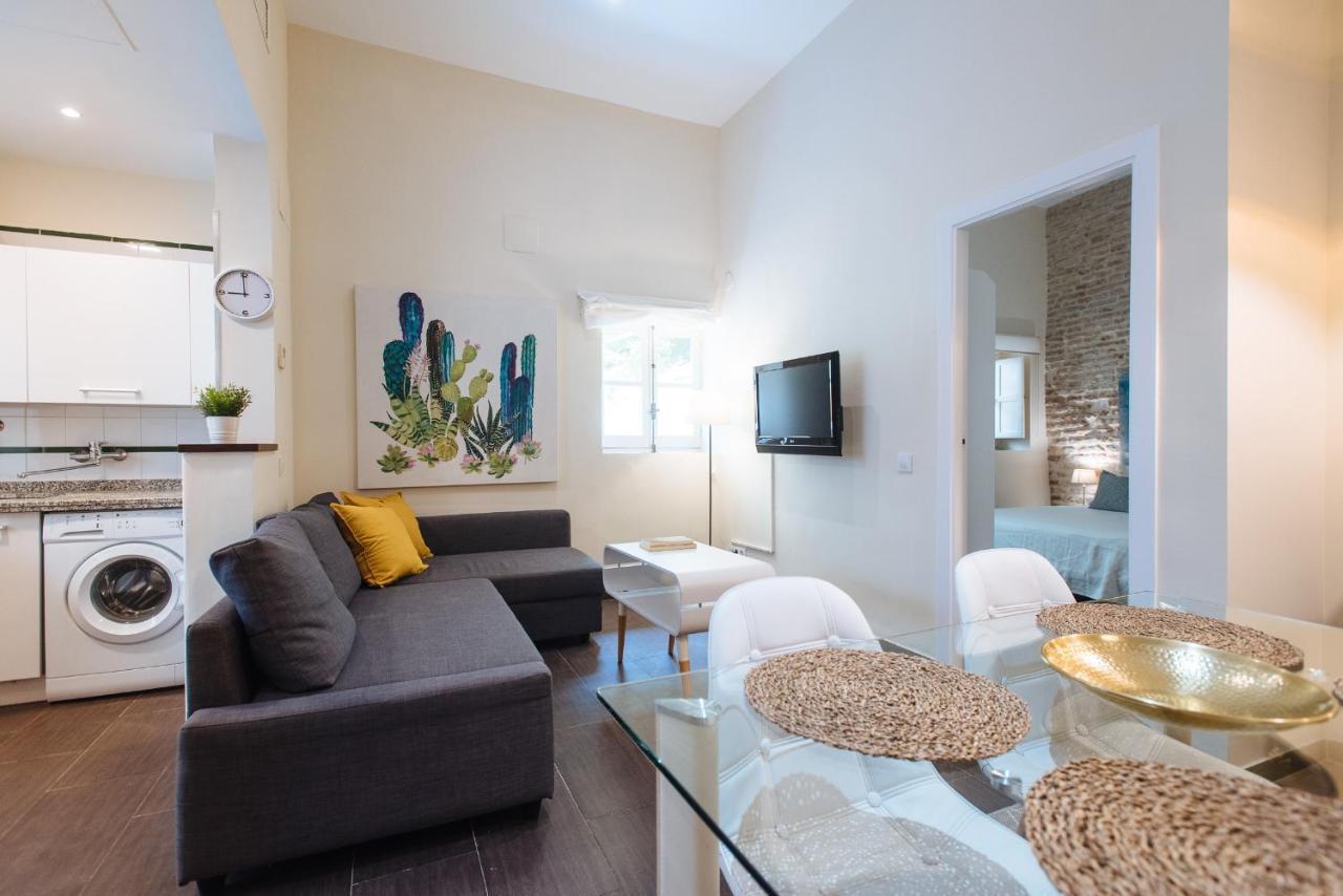 Cozy Apartment In House-Palace With Private Patio Sevilla Eksteriør billede